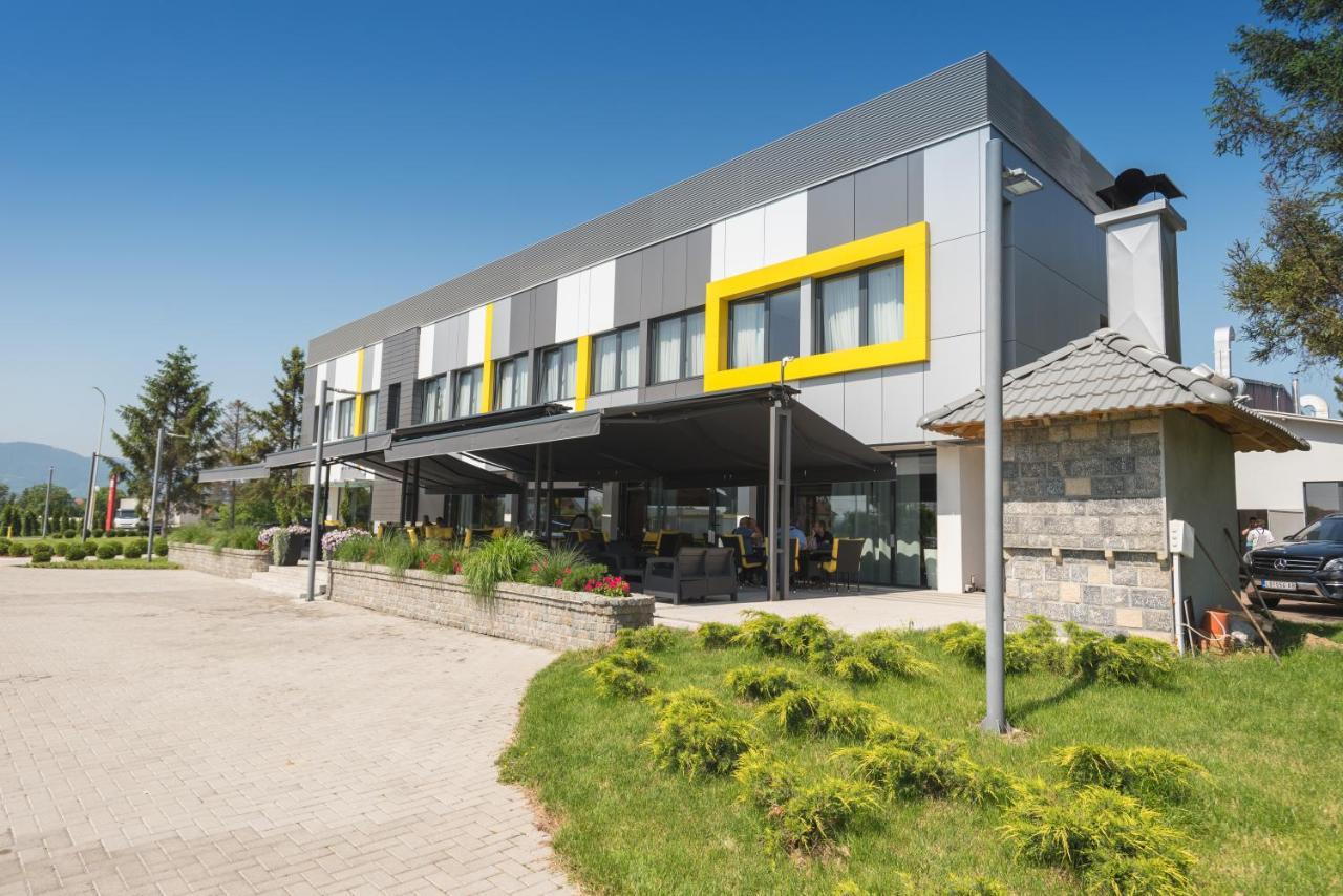 Hotel Stobex Loznica Exteriér fotografie
