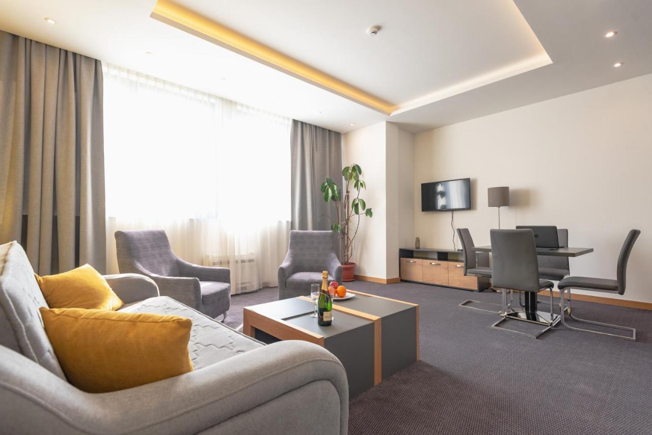 Hotel Stobex Loznica Exteriér fotografie