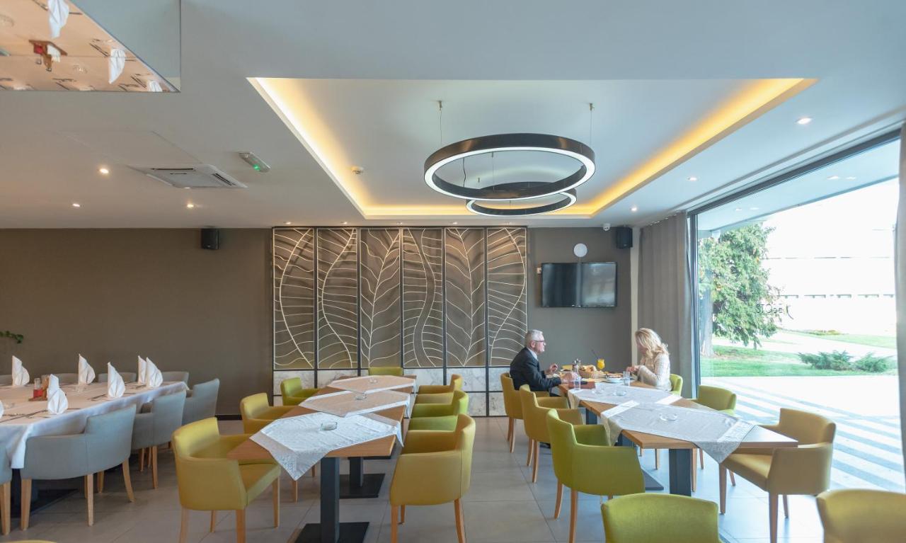 Hotel Stobex Loznica Exteriér fotografie